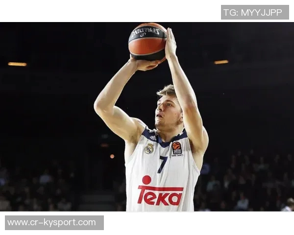 穆雷称赞瓦兰实力被低估认为其篮下表现稳定对抗能力强大